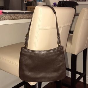 Authentic Coach Leather Shoulder Bag!